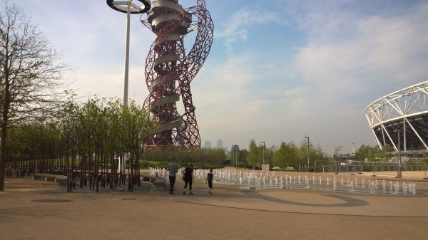 fountains by Kapoor's Orbit Olympic Park